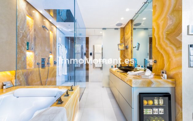 Reventa - Apartamento - Estepona  - Estepona Centro