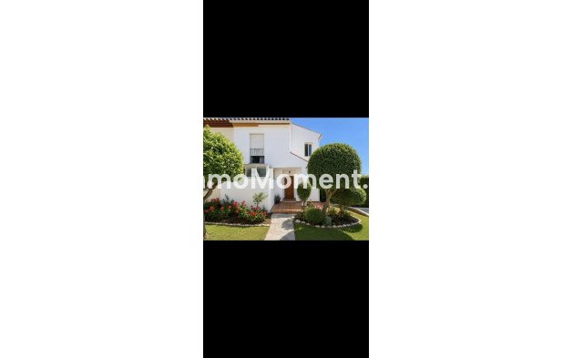 Bestaande woning - Vrijstaande villa - Estepona  - Estepona Centro