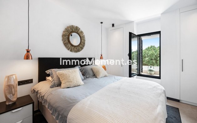 Resale - Apartment - Marbella - Elviria