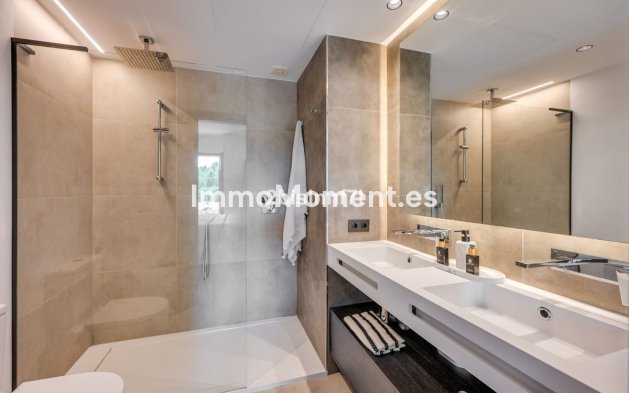 Resale - Apartment - Marbella - Elviria
