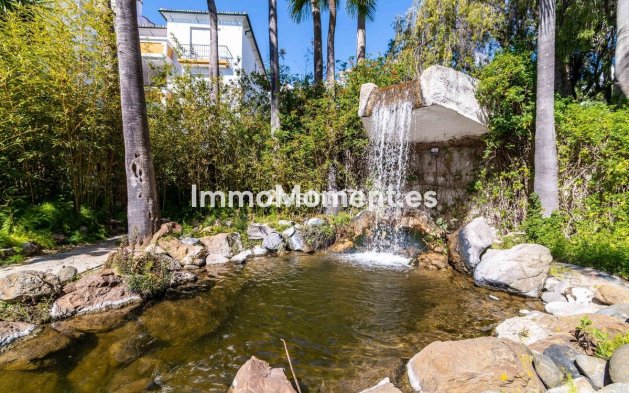 Resale - Apartment - Marbella - Elviria