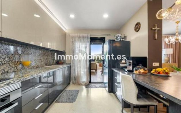 Resale - Apartment - Benahavís - Benahavís Centro