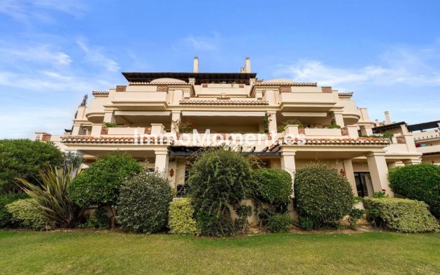 Resale - Apartment - Benahavís - Benahavís Centro