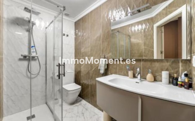 Resale - Apartment - Benahavís - Benahavís Centro