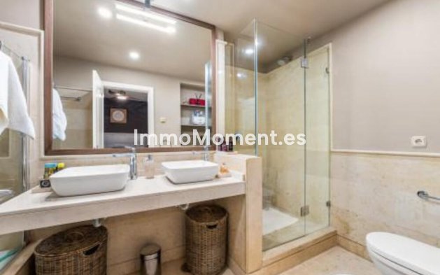 Resale - Apartment - Benahavís - Benahavís Centro