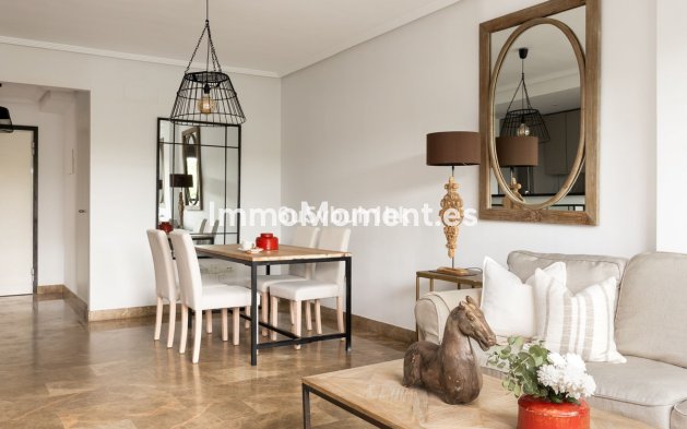 Bestaande woning - Appartement - Estepona  - Estepona Centro