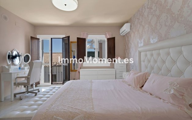 Bestaande woning - Rijtjeshuis - Estepona  - Estepona Centro