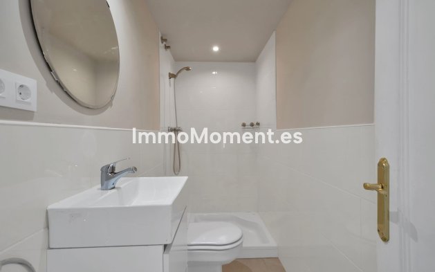 Bestaande woning - Rijtjeshuis - Estepona  - Estepona Centro