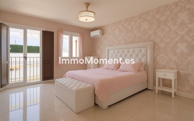 Bestaande woning - Rijtjeshuis - Estepona  - Estepona Centro
