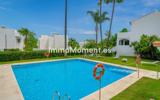 Bestaande woning - Rijtjeshuis - Estepona  - Estepona Centro