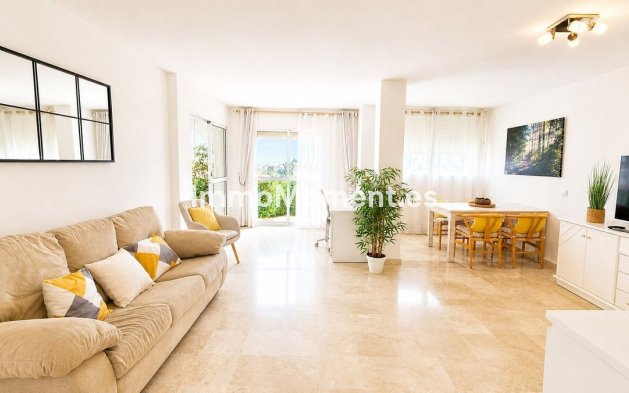 Bestaande woning - Appartement - Estepona  - Atalaya
