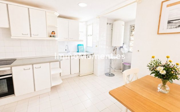 Bestaande woning - Appartement - Estepona  - Atalaya