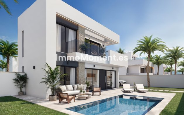 Obra nueva - Villa independiente - Santa Rosalía