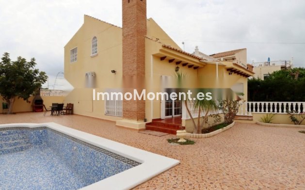 Resale - Detached villa - Orihuela - Playa Flamenca