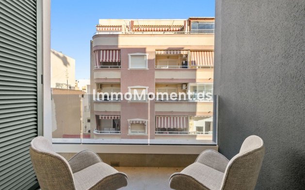 Resale - Apartment - Torrevieja - Torrevieja Centro