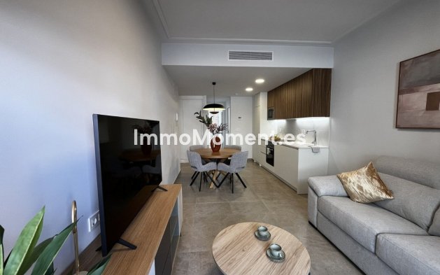 Resale - Apartment - Torrevieja - Torrevieja Centro