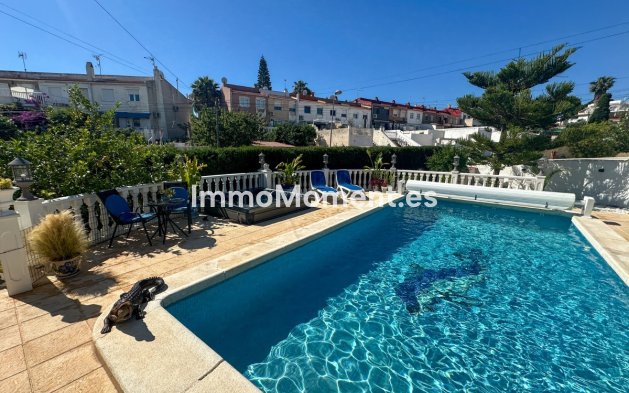 Resale - Townhouse - Torrevieja - Torrevieja Centro