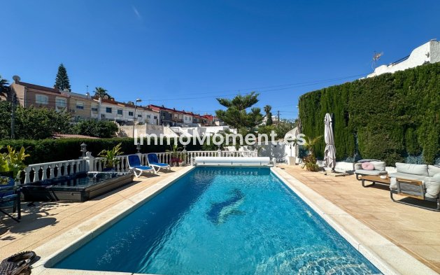 Resale - Townhouse - Torrevieja - Torrevieja Centro