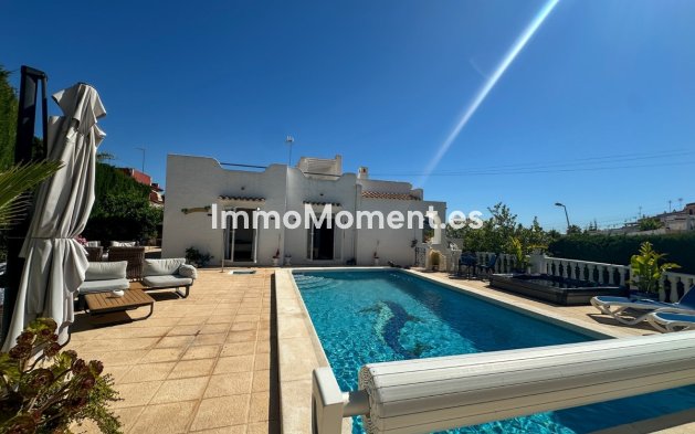 Resale - Townhouse - Torrevieja - Torrevieja Centro