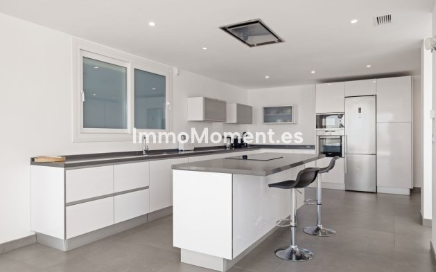 Bestaande woning - Vrijstaande villa - Marbella - La Mairena