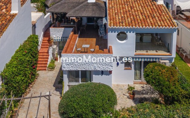 Bestaande woning - Vrijstaande villa - Estepona  - Estepona Centro