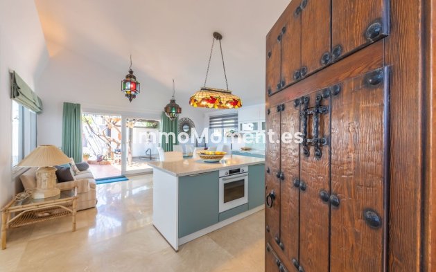 Bestaande woning - Vrijstaande villa - Estepona  - Estepona Centro
