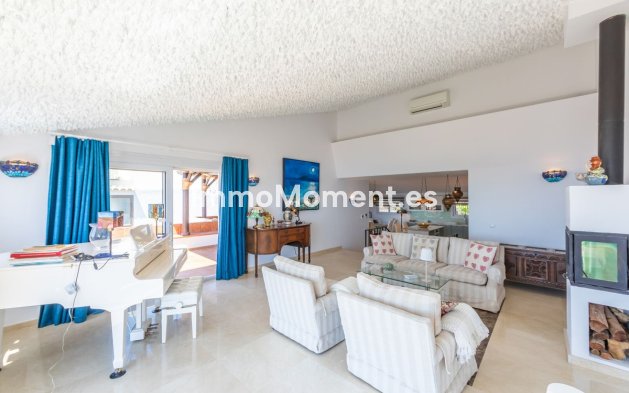 Bestaande woning - Vrijstaande villa - Estepona  - Estepona Centro