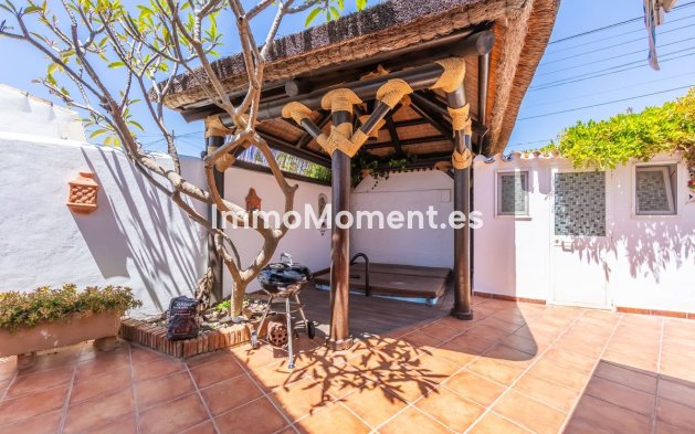 Bestaande woning - Vrijstaande villa - Estepona  - Estepona Centro
