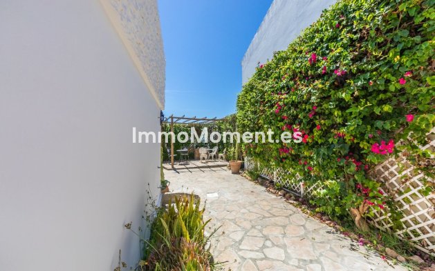 Bestaande woning - Vrijstaande villa - Estepona  - Estepona Centro