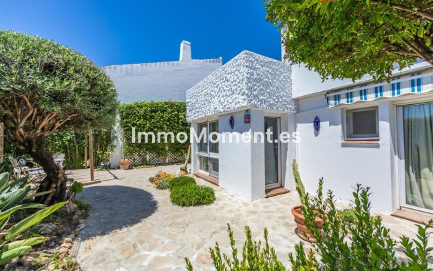 Bestaande woning - Vrijstaande villa - Estepona  - Estepona Centro