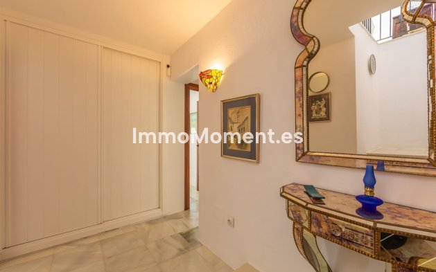 Bestaande woning - Vrijstaande villa - Estepona  - Estepona Centro