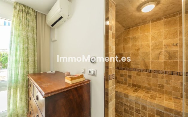 Bestaande woning - Vrijstaande villa - Estepona  - Estepona Centro