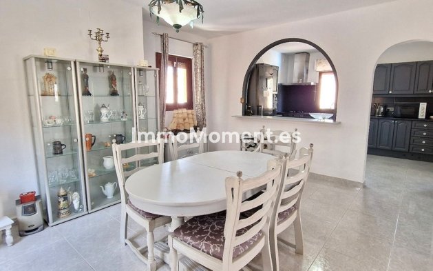 Bestaande woning - Vrijstaande villa - Orihuela - Orihuela Centro