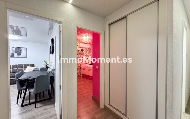 Resale - Apartment - Torrevieja - Torrevieja Centro