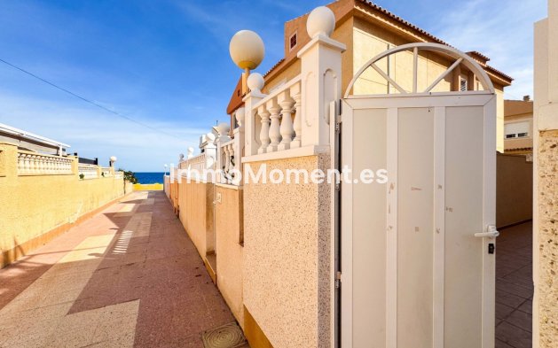 Bestaande woning - Rijtjeshuis - Torrevieja - Playa De La Mata