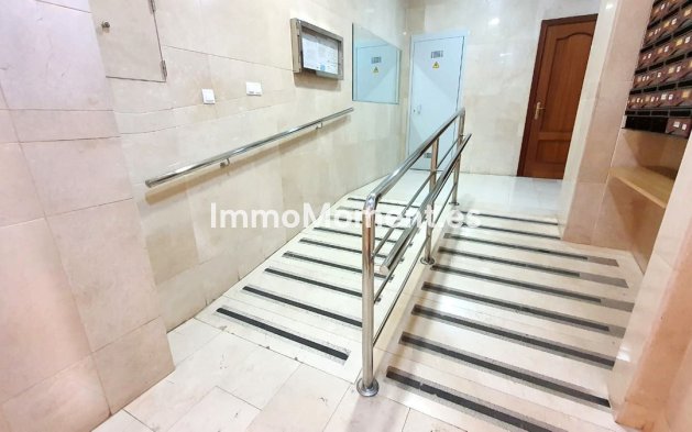 Resale - Apartment - Fuengirola - Fuengirola Centro