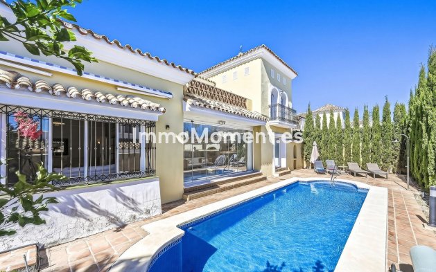 Wiederverkauf - Freistehende Villa - Marbella - Bahía de Marbella