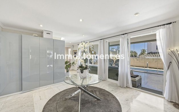 Wiederverkauf - Freistehende Villa - Marbella - Bahía de Marbella