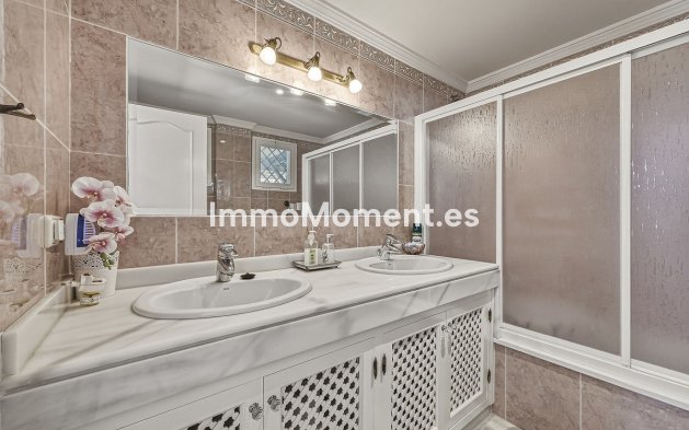 Wiederverkauf - Freistehende Villa - Marbella - Bahía de Marbella