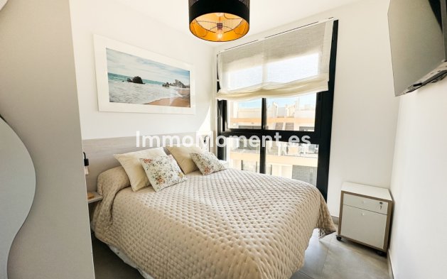 Resale - Apartment - Orihuela - Villamartín