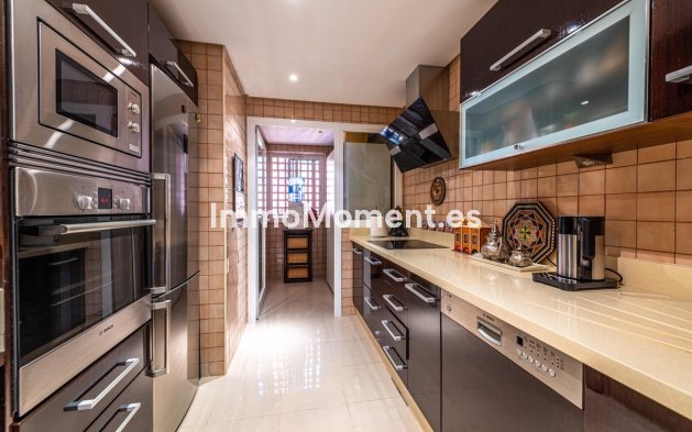 Wiederverkauf - Wohnung - Marbella - Nueva Andalucía