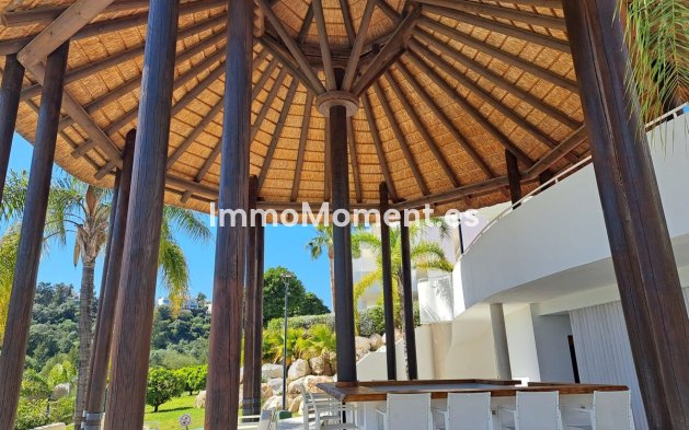 Resale - Apartment - Benahavís - Benahavís Centro