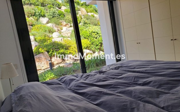 Resale - Apartment - Benahavís - Benahavís Centro