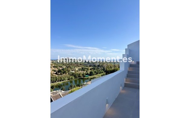 Resale - Apartment - Benahavís - La Quinta