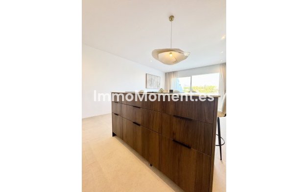 Resale - Apartment - Benahavís - La Quinta
