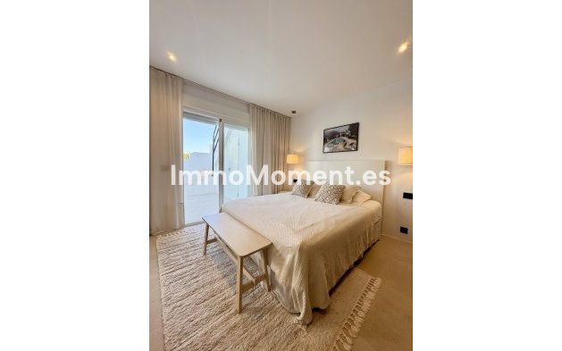 Resale - Apartment - Benahavís - La Quinta