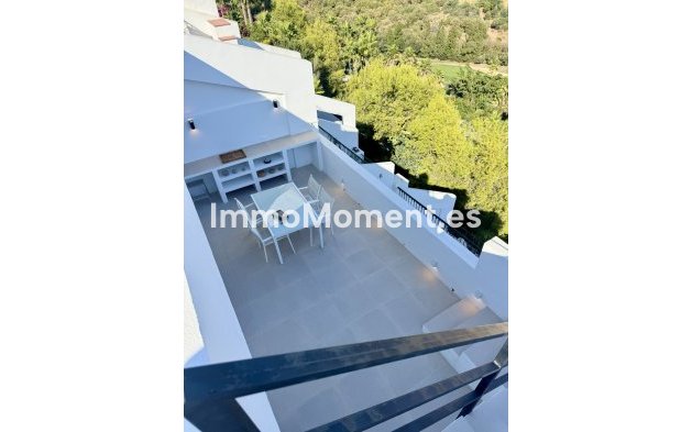 Resale - Apartment - Benahavís - La Quinta