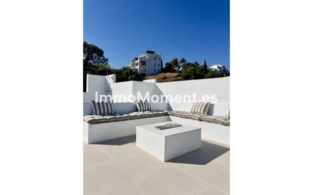 Resale - Apartment - Benahavís - La Quinta
