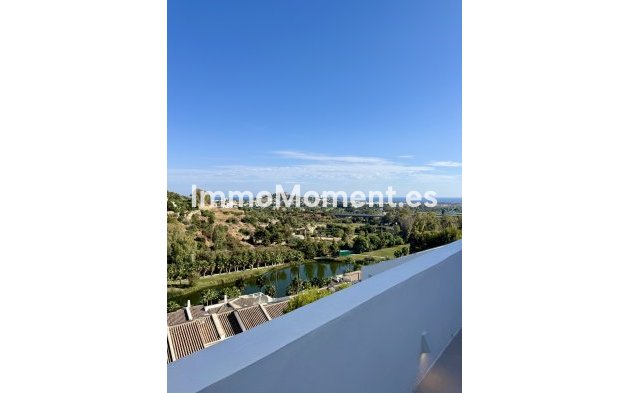 Resale - Apartment - Benahavís - La Quinta