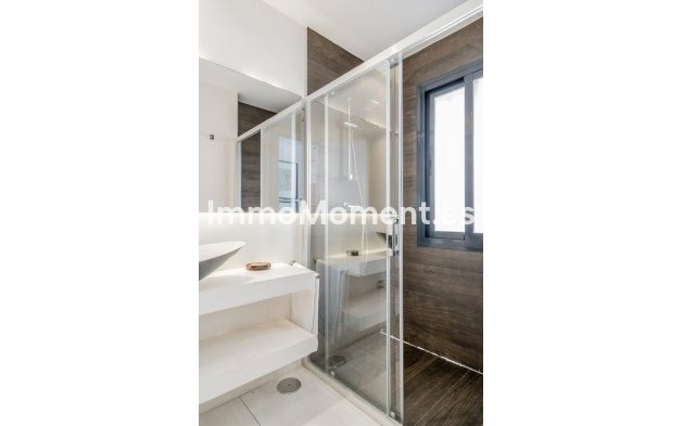 Resale - Apartment - Marbella - Puerto de Cabopino